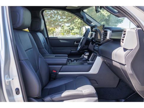 Used 2026 Toyota Sequoia Platinum AWD/4WD image 11
