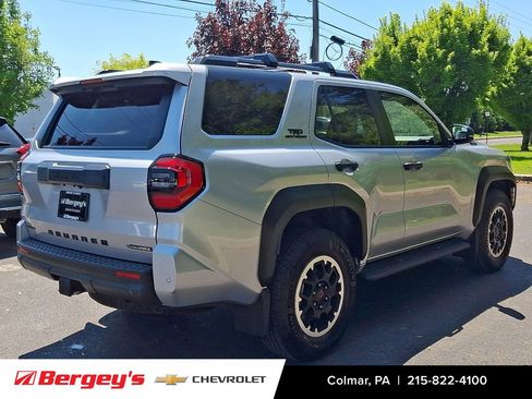 Used 2025 Toyota 4Runner TRD Off-Road AWD/4WD image 5