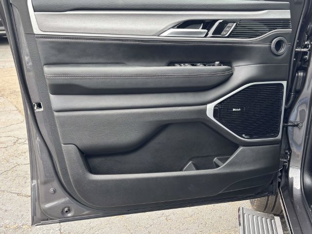 New 2026 Jeep Grand Wagoneer Limited AWD/4WD image 21