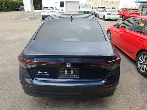 Certified 2023 Honda Accord EX image 5