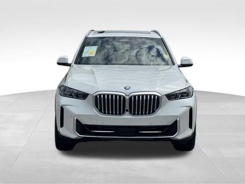 Certified 2025 BMW X5 xDrive40i w/ Premium Package AWD/4WD image 13