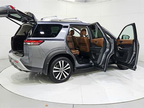 Certified 2024 Nissan Pathfinder Platinum w/ Cargo Package FWD image 32