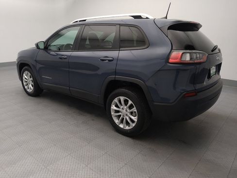 Used 2021 Jeep Cherokee Latitude FWD image 3