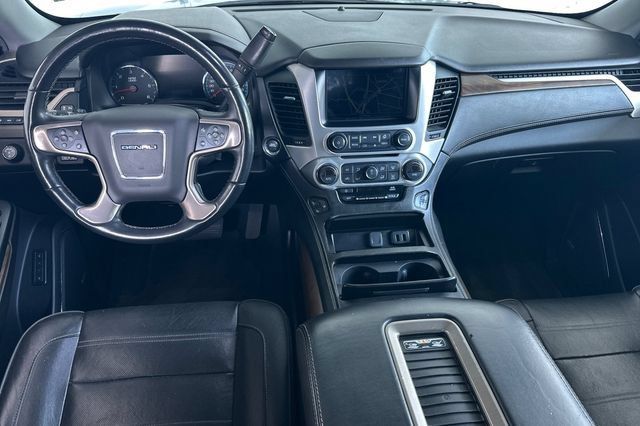 Used 2019 GMC Yukon Denali w/ Denali Ultimate Package AWD/4WD image 13