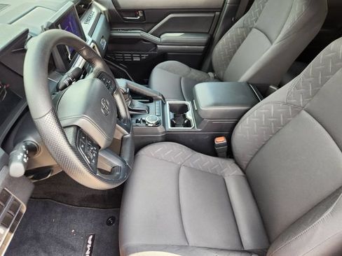 Certified 2025 Toyota Tacoma SR5 AWD/4WD image 14