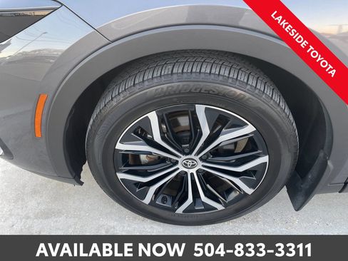 Certified 2024 Toyota Crown XLE image 15