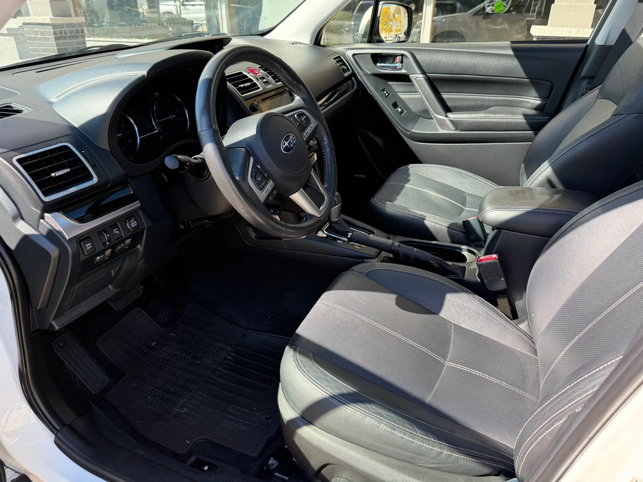 Used 2018 Subaru Forester 2.5i Touring w/ Popular Package #2 AWD/4WD image 10