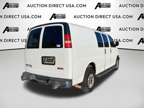 Used 2015 GMC Savana 2500 image 6