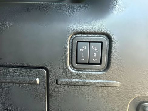 Used 2026 GMC Hummer EV SUV AWD/4WD image 31