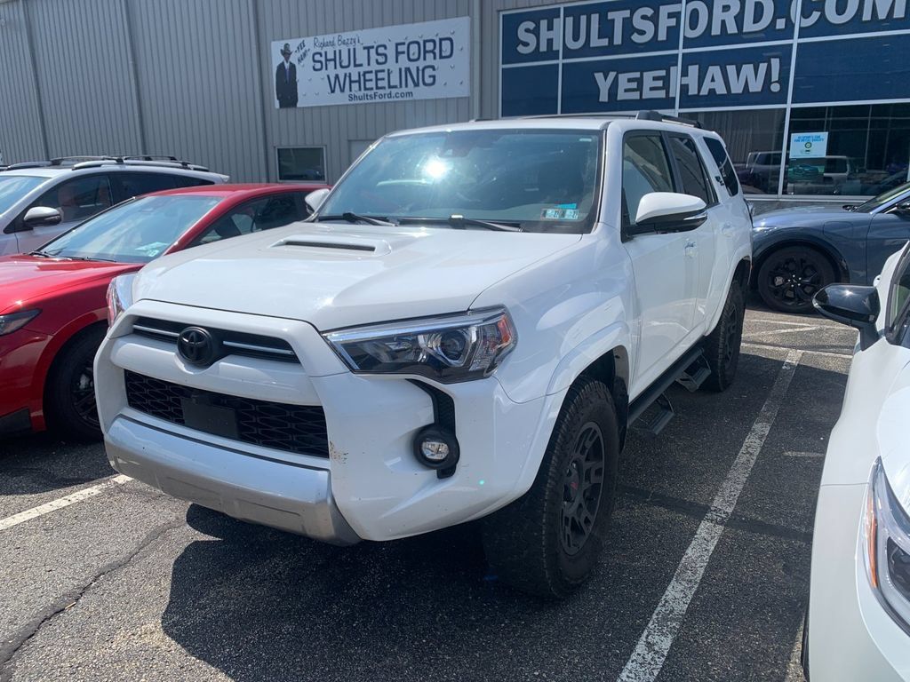 Used 2024 Toyota 4Runner TRD Off-Road Premium w/ Off Road Premium Plus Package AWD/4WD image 5