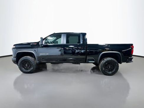 New 2026 Chevrolet Silverado 2500 ZR2 AWD/4WD image 11