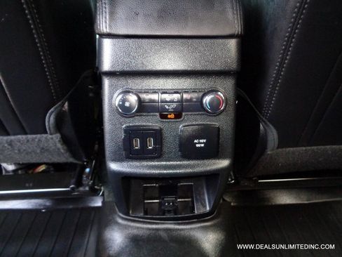 Used 2016 Ford Explorer Limited image 20