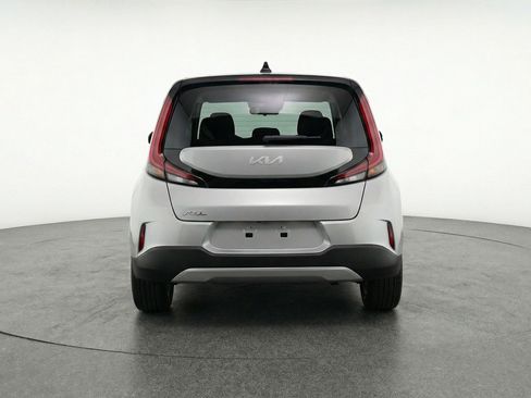 Used 2025 Kia Soul LX w/ LX Technology Package FWD image 7