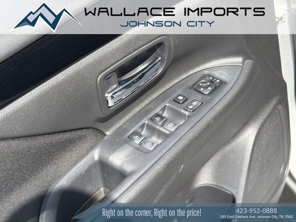 Used 2020 Mitsubishi Outlander ES AWD/4WD image 13