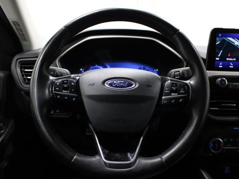 Used 2022 Ford Escape SEL w/ Technology Package image 10