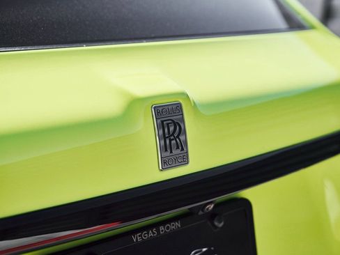 Used 2024 Rolls-Royce Cullinan AWD/4WD image 13