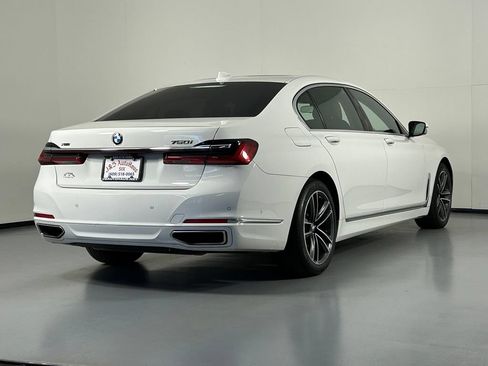 Used 2022 BMW 750i xDrive AWD/4WD image 7