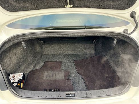 Used 2024 INFINITI Q50 Sensory image 27