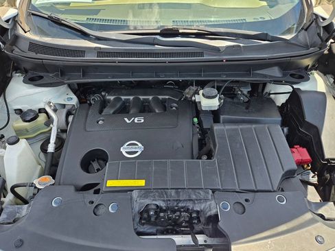 Used 2014 Nissan Murano S AWD/4WD image 18