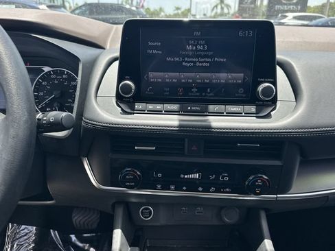 Used 2023 Nissan Rogue SV FWD image 19