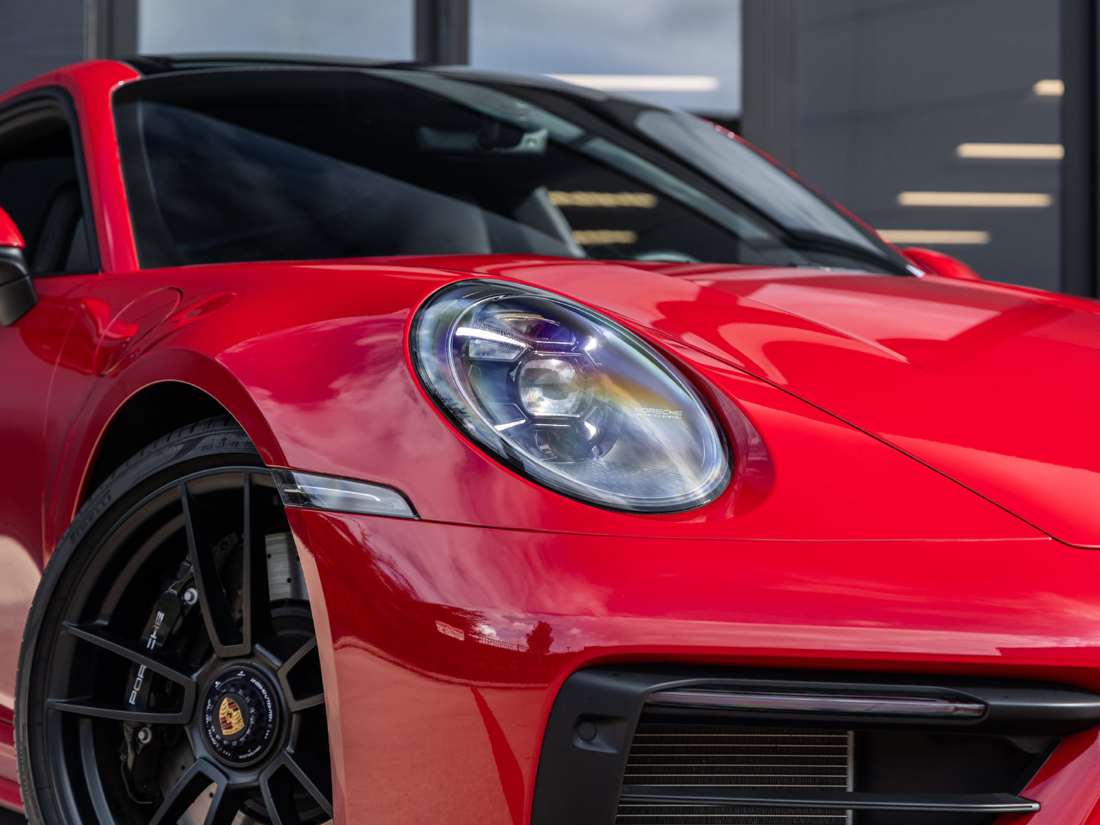 Certified 2024 Porsche 911 Carrera GTS RWD image 23