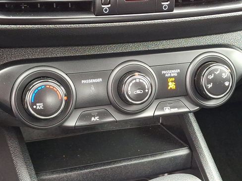 Used 2023 Kia Forte LXS image 15