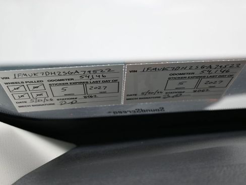 Used 2025 Ford Explorer Active RWD image 14