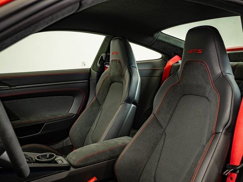 New 2026 Porsche 911 Carrera 4 GTS image 32