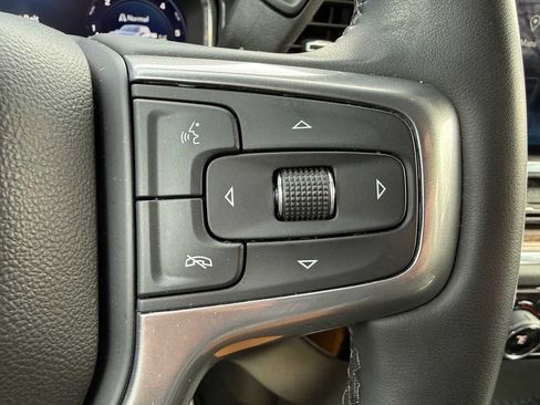 Used 2024 Chevrolet Silverado 1500 LT image 45