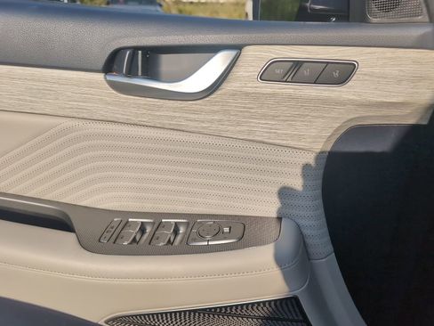 Used 2024 Hyundai Palisade Calligraphy image 27