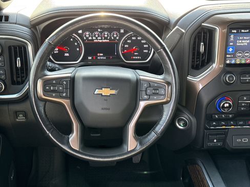 Used 2021 Chevrolet Silverado 1500 High Country w/ Technology Package image 25
