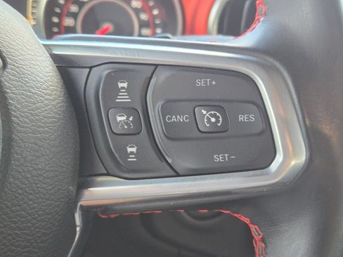 Used 2020 Jeep Wrangler Unlimited Rubicon w/ Dual Top Group AWD/4WD image 23