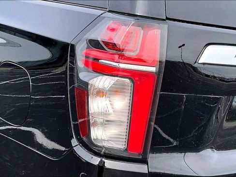 Used 2021 Chevrolet Suburban High Country AWD/4WD image 30