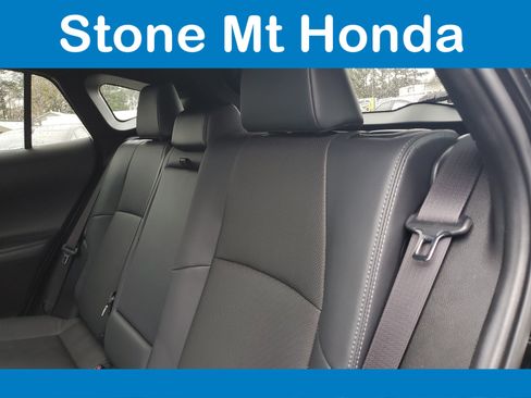 Used 2024 Toyota Venza image 13