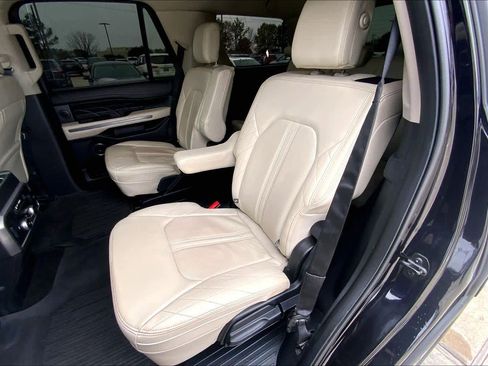 Used 2020 Ford Expedition Platinum image 21