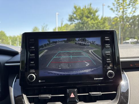 Used 2022 Toyota Corolla LE FWD image 25