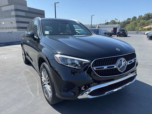 Used 2026 Mercedes-Benz GLC 300 image 3