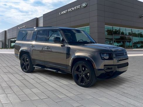 New 2026 Land Rover Defender 130 X-Dynamic SE AWD/4WD image 7