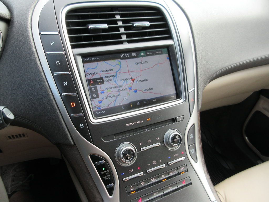Used 2016 Lincoln MKX Select w/ Select Plus Package FWD image 28