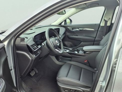 Certified 2025 Buick Envision Preferred AWD/4WD image 19