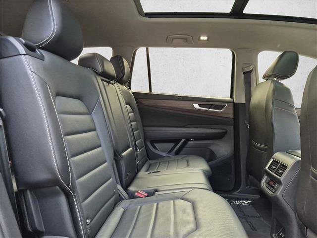 Used 2024 Volkswagen Atlas SEL AWD/4WD image 27