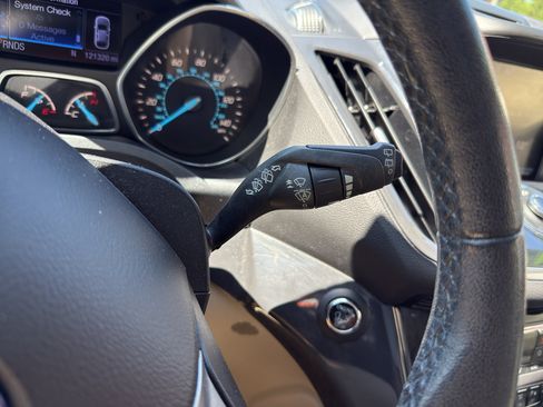 Used 2014 Ford Escape Titanium w/ Equipment Group 401A AWD/4WD image 26