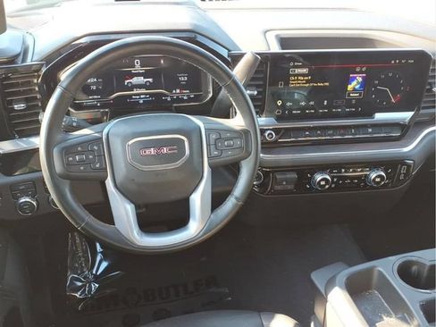Used 2025 GMC Sierra 1500 SLT AWD/4WD image 23