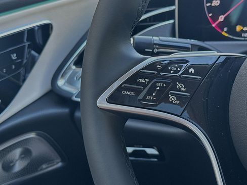 New 2025 Mercedes-Benz E 350 4MATIC Sedan image 28