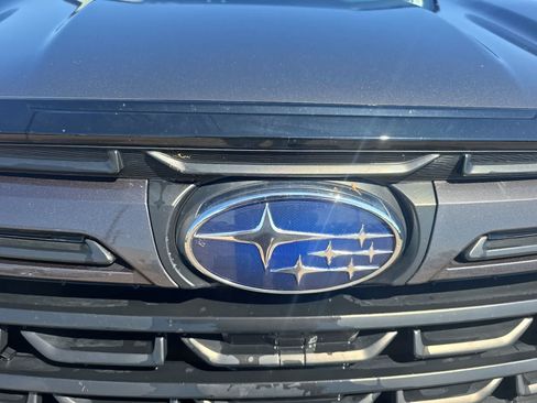 Used 2023 Subaru Forester Limited AWD/4WD image 9