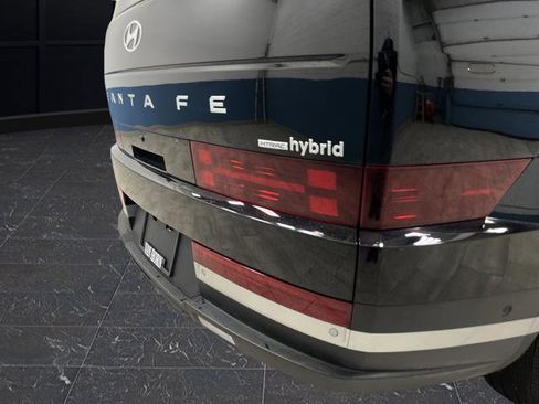 Used 2024 Hyundai Santa Fe Limited image 37