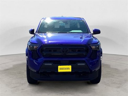 Certified 2025 Toyota Tacoma SR5 image 8