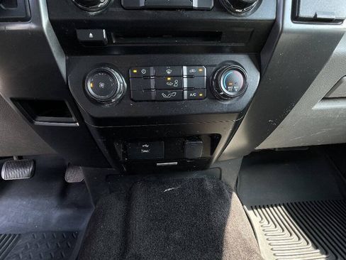 Used 2018 Ford F150 XLT AWD/4WD image 17