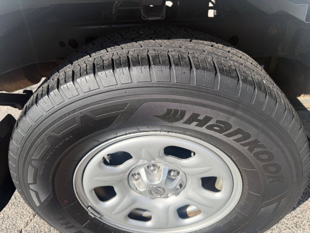 Used 2021 Nissan Frontier S AWD/4WD image 12