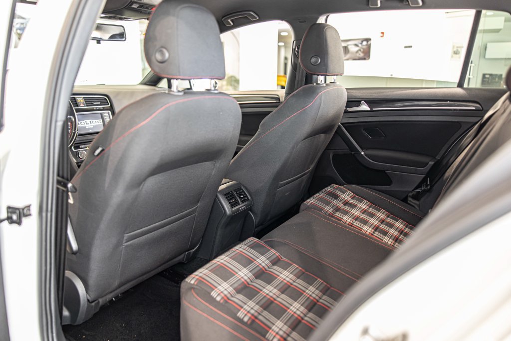 Used 2017 Volkswagen GTI S FWD image 28